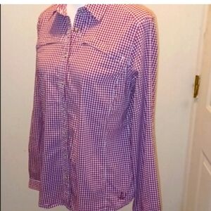 Orvis size medium button up shirt stretchy zipper pockets hiking outdoors vented